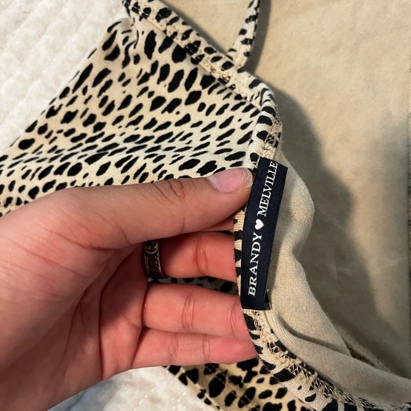 Brandy Melville cropped top - Picture 2 of 3